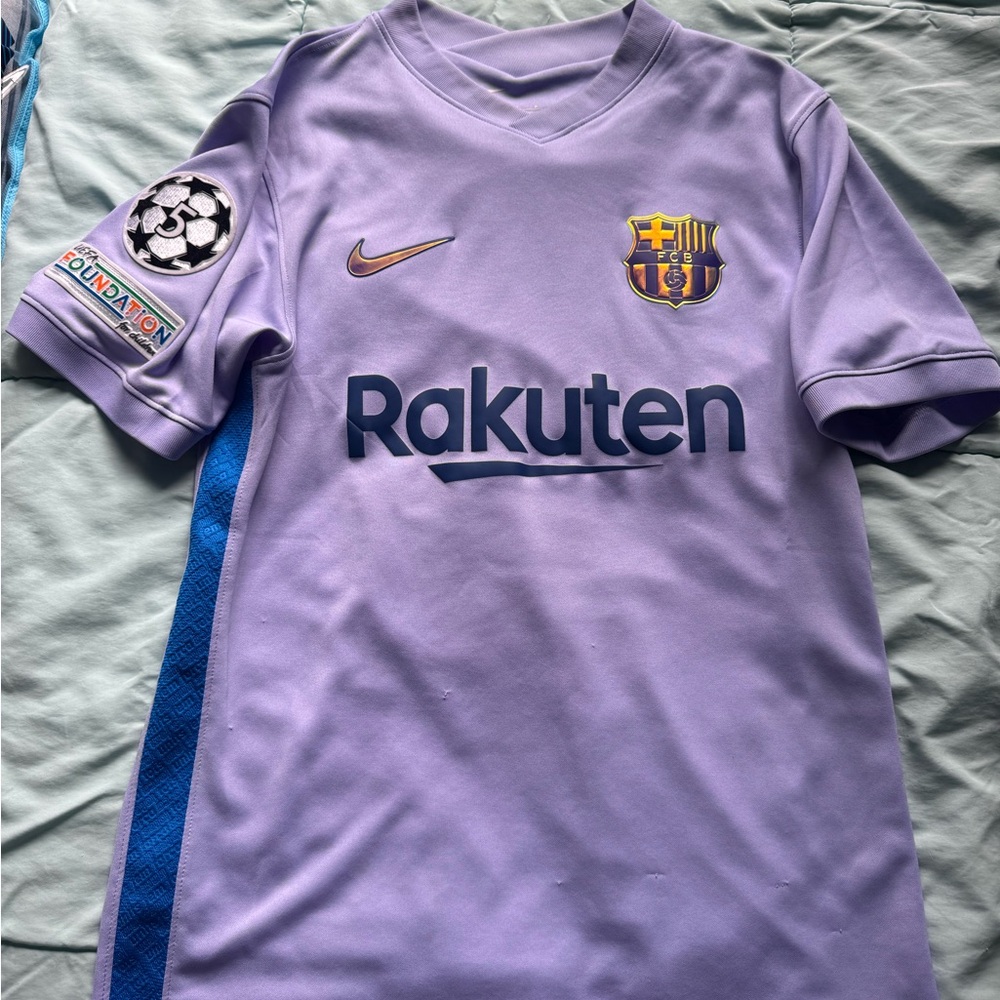 Nike FC Barcelona 21/22 Fan Edition Jersey 'Purple' CV7890-581 UCL Patch size S